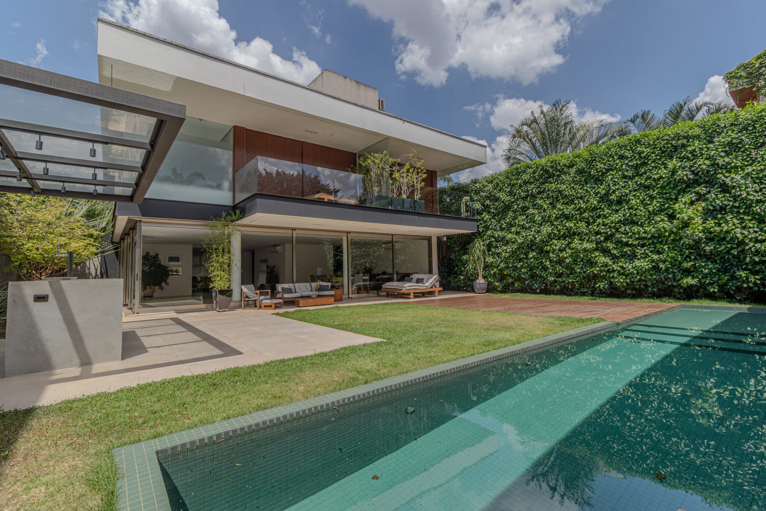 Em harmonia com a natureza: conheça nossa curadoria de casas no campo